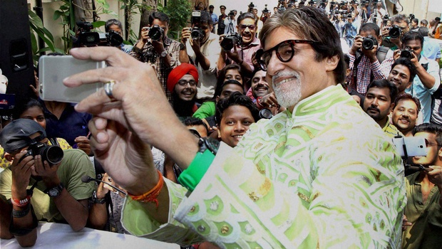 Amitabh Bachchan on Selfie