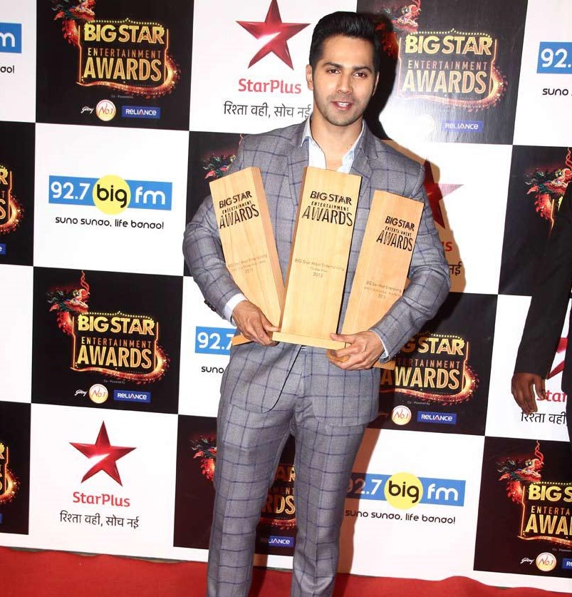 Varun Dhawan Big Star Entertainment Awards 2015.