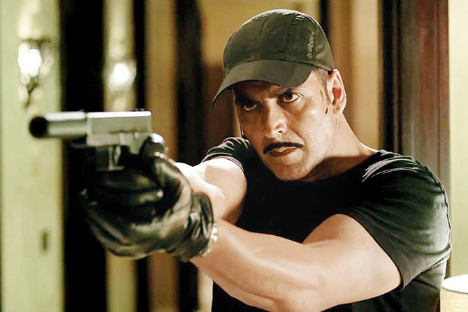 Akshay Kumar as officer