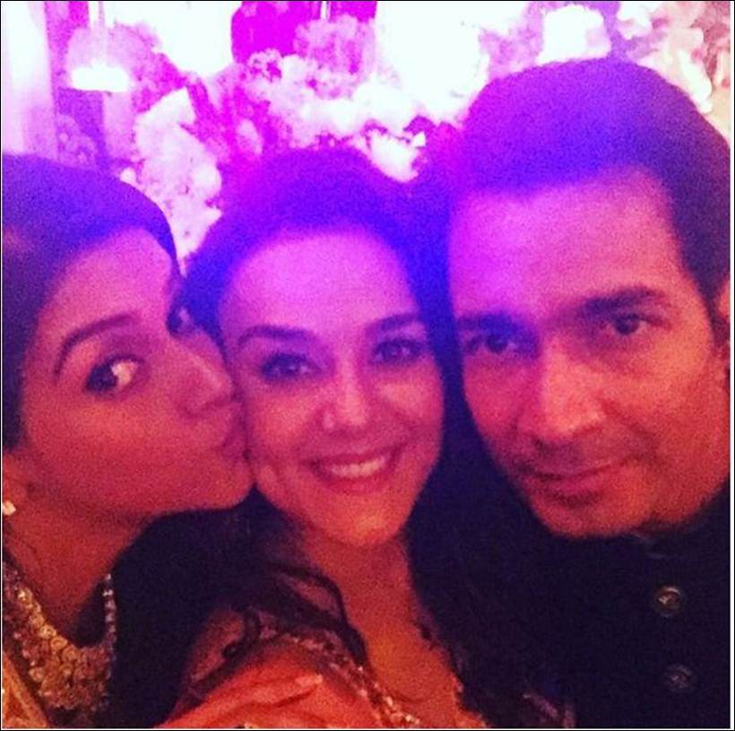 Asin Thottukamal, Preity Zinta , Rahul Sharma selfie