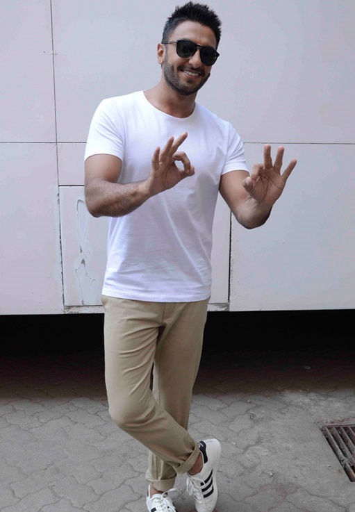 Ranveer Singh in white t shirt, cream pants and sneakers at Mehboob studio