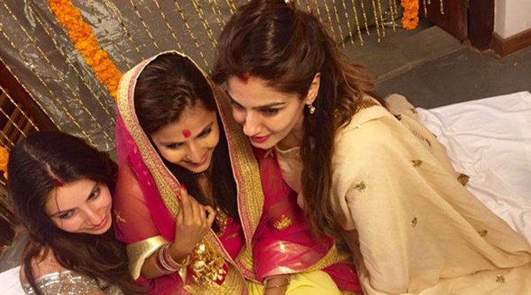 Raveena Tandon with daughter wedding