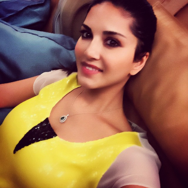 Sunny Leone selfie