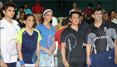 Deepika Padukone playing badminton