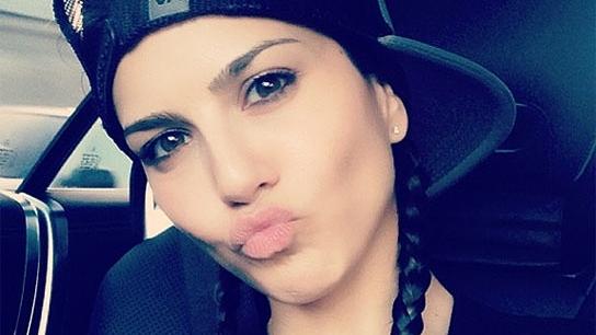 Sunny Leone selfie