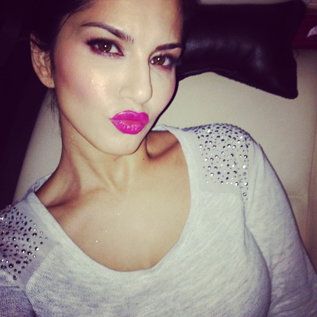 Sunny Leone selfie