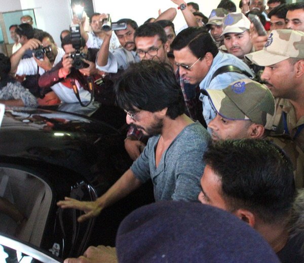 Shah Rukh Khan at Bhuj Airport