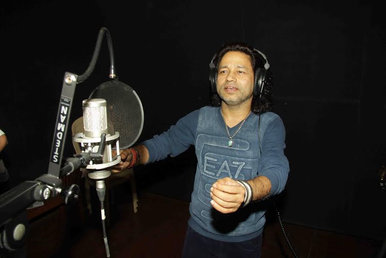 Kailash Kher at Music recording of 'Billu Ustaad'.