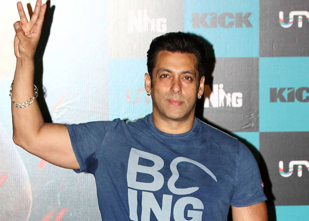 Salman Khan in blue t shirt