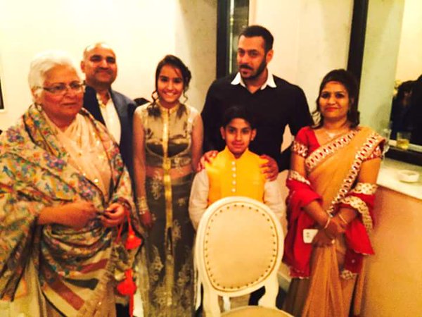 Salman Khan, Bina Kak and guests
