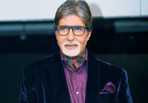 Amitabh Bachchan to attend an award ceremony in Dubai