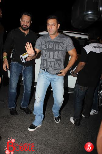 Bollywood celebs at Mumbai airport leaving for TOIFA