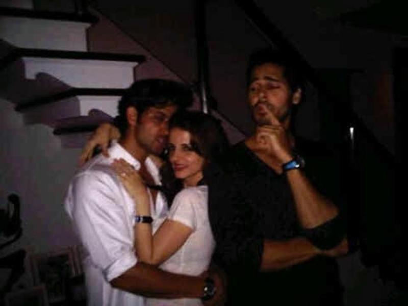 Hrithik Roshan and others at Arjun Rampal's party