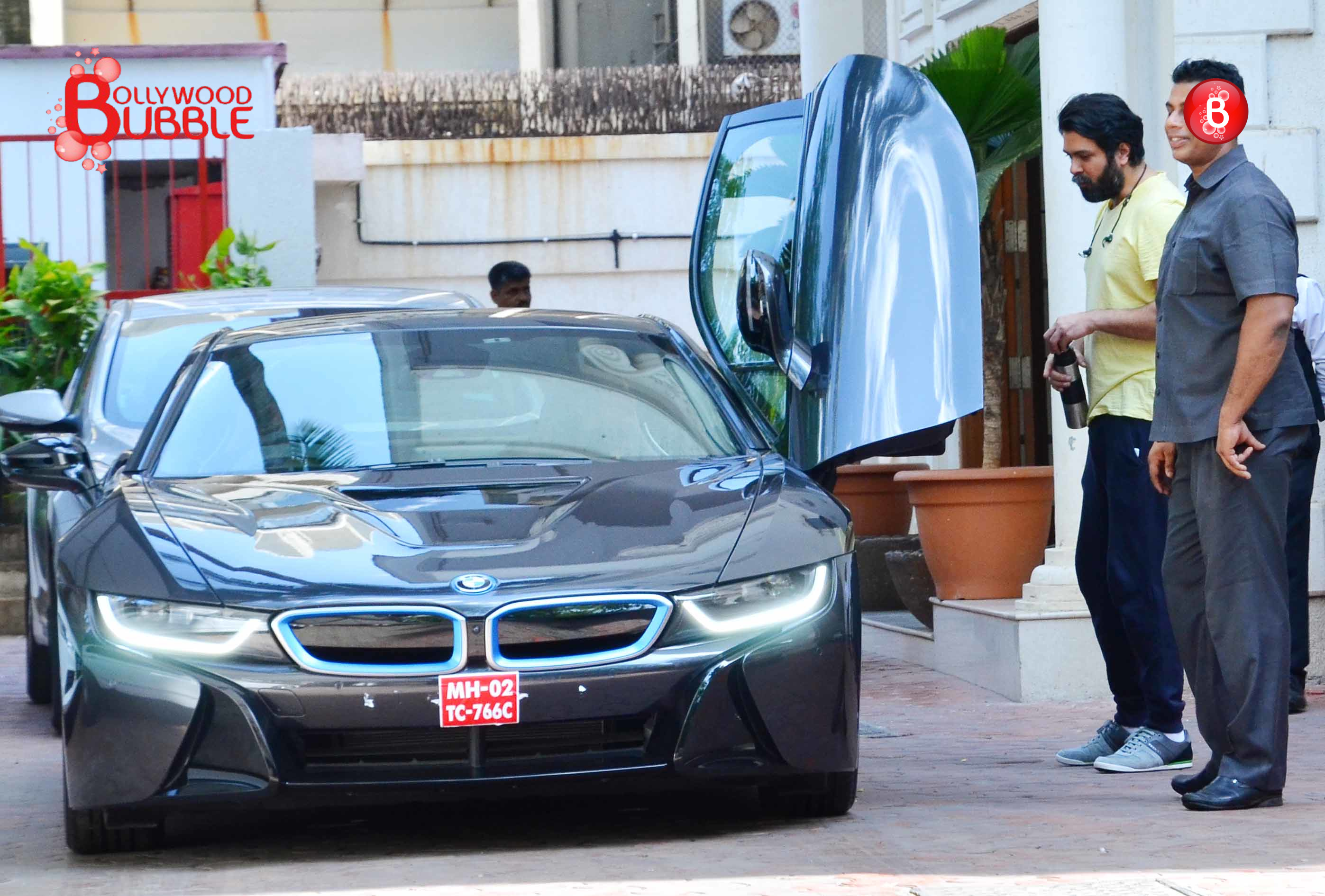 Shilpa Shetty Kundra enjoys ride in her new BMW i8 with son Viaan