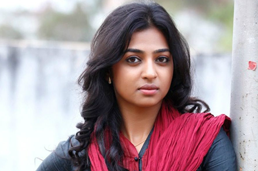 Radhika Apte begins shooting for 'Oysters'