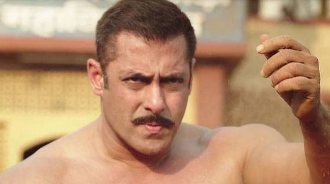 Salman in teaser while shooting for 'Sultan'