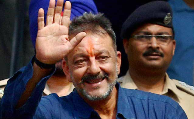 Sanjay Dutt attends Maharashtra Day function organised by BJP