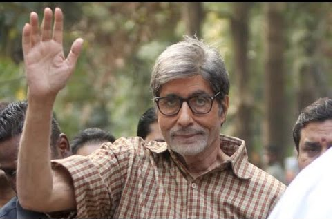 Amitabh Bachchan to go behind the camera for 'TE3N'