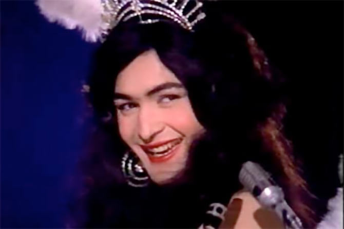 Best cross dressing avatars of Bollywood actors in movies that go unrecognizable