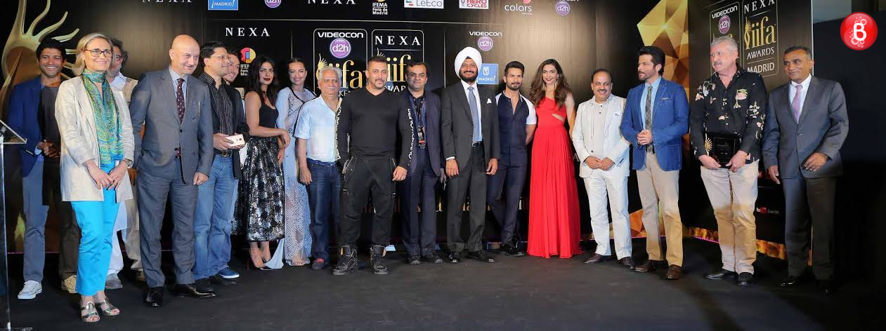 Salman Khan, Deepika Padukone, Priyanka Chopra, Shahid Kapoor, Anil Kapoor, Anupam Kher, Farhan Akhtar, Sonakshi Sinha, Tiger Shroff with noted dignitaries