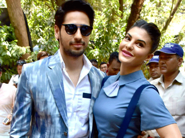 Sidharth Malhotra and Jacqueline Fernandez grooving in Miami