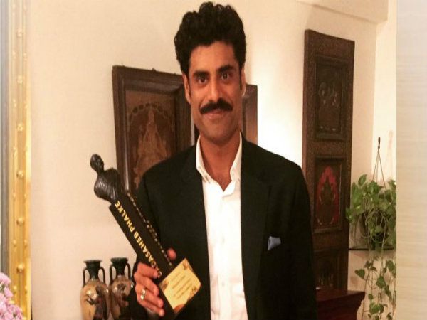 Sikandar Kher on the comparison with his parents