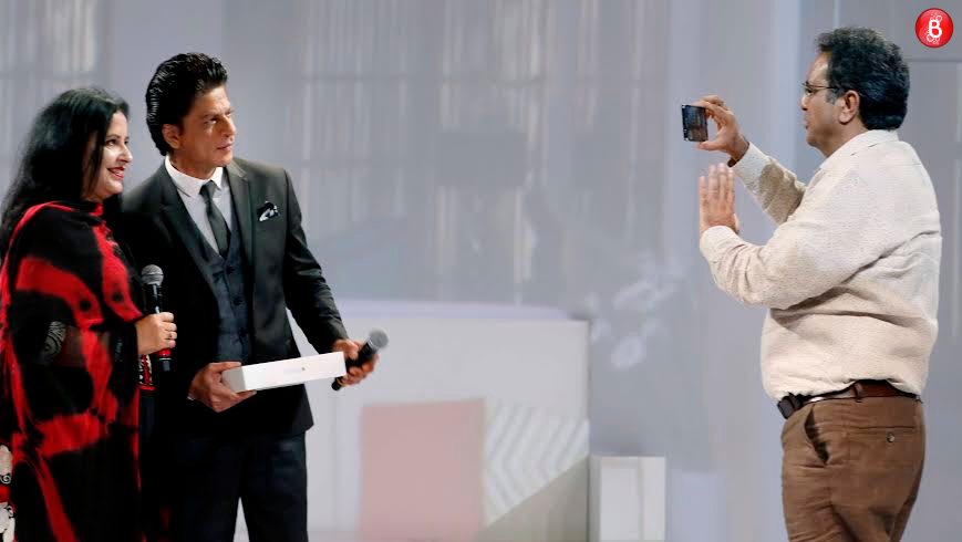 Shah Rukh Khan with the host
