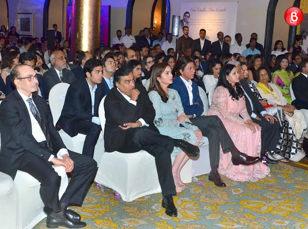 Mukesh Ambani, Nita Ambani, Shah Rukh Khan and Gunjan Jain