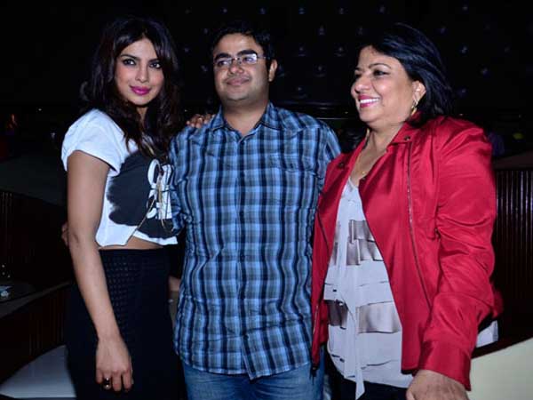 Priyanka, Siddharth, Mother