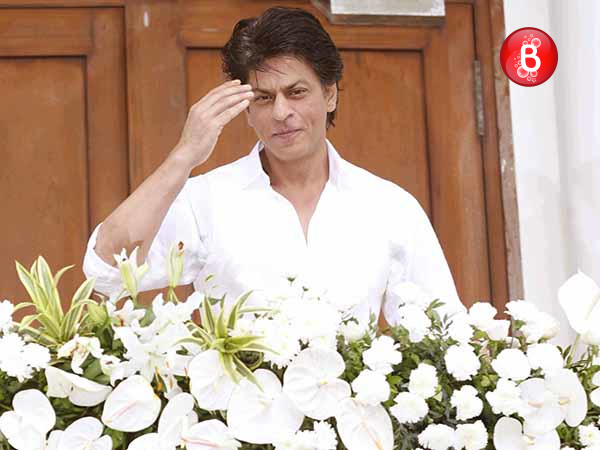 Shah Rukh Khan celebrates Eid at Mannat