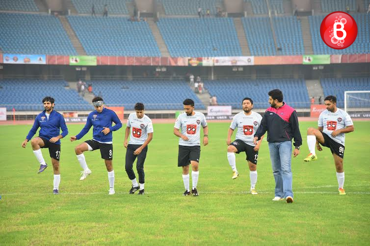 Ranbir Kapoor and other celebs spotted playing football in Delhi
