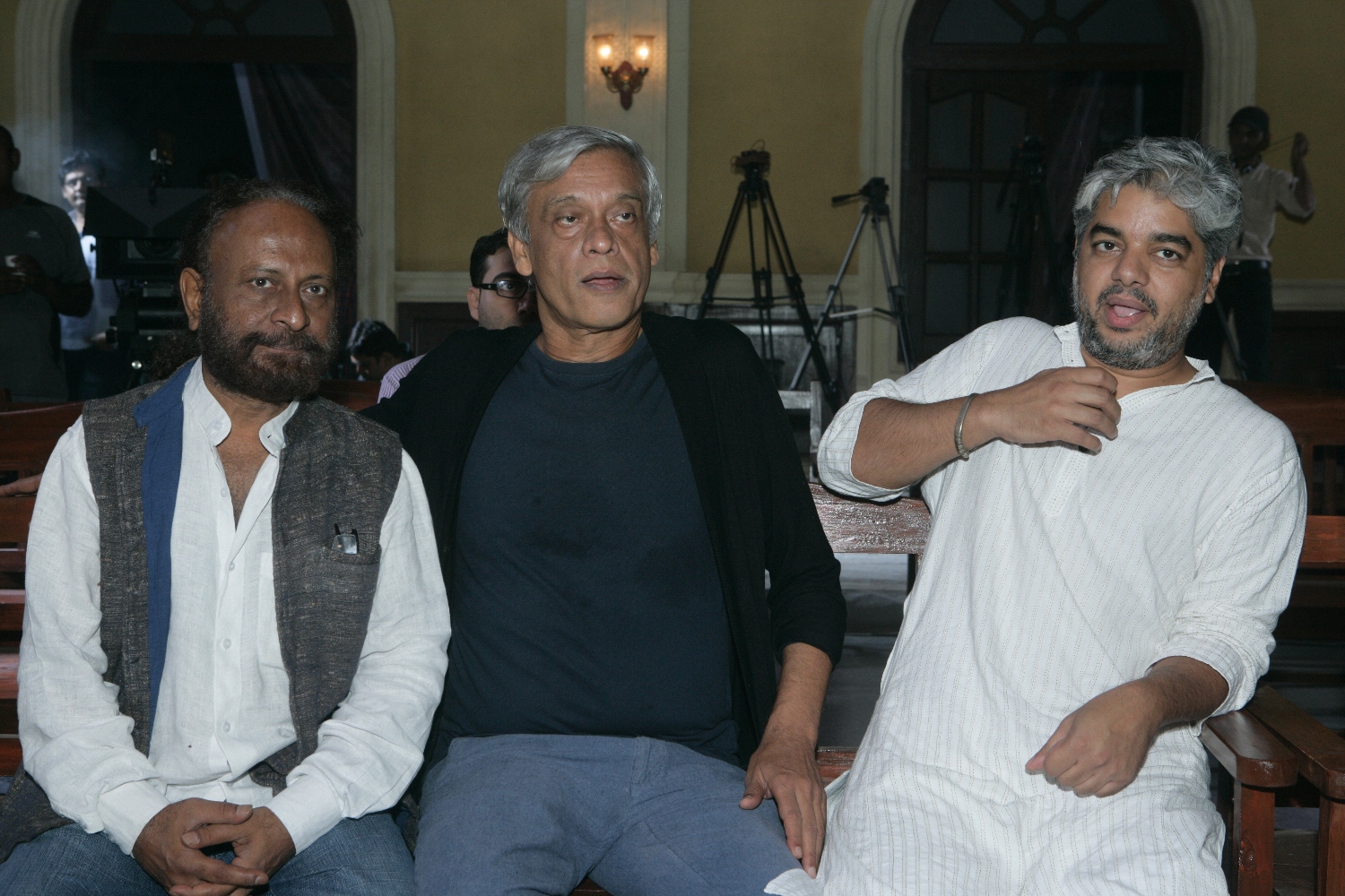 Sudhir Mishra, Ketan Mehta and Shaad Ali on sets of 'Raag Desh'