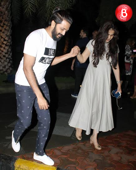 Riteish Deshmukh and Genelia Deshmukh snapped after dinner date at BKC