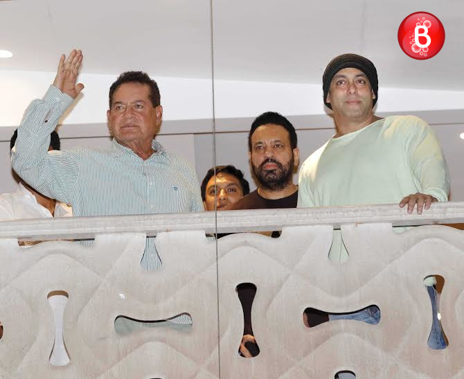 Salim Khan and Salman Khan greet fans on Eid