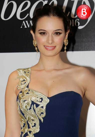 Evelyn Sharma snapped at Vogue Beauty Awards 2016