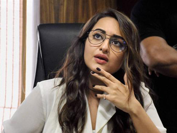 Sonakshi Sinha talks about her movie 'Akira' and joining politics