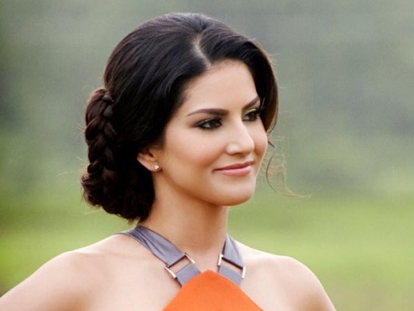 Sunny Leone to play a Bollywood star in 'Noor'