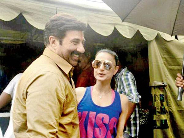 Sunny Deol and Ameesha Patel