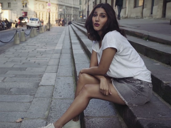 Vaani Kapoor Shyra From Paris videos