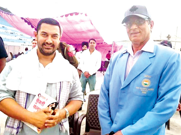 Aamir Khan with PR Sondhi