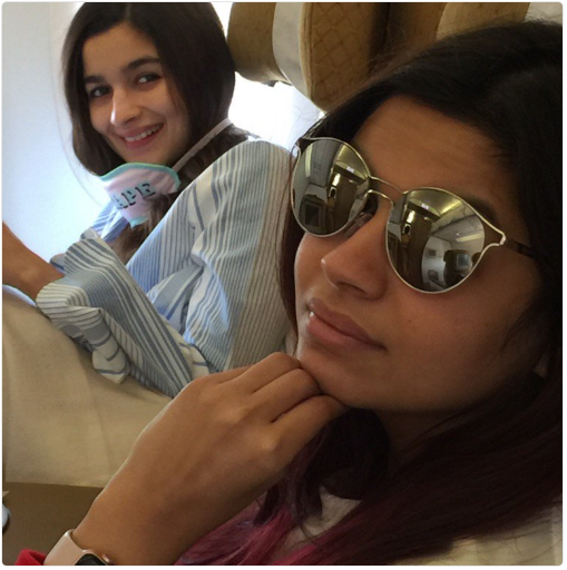 Alia Bhatt with sister Shaheen in the airplane