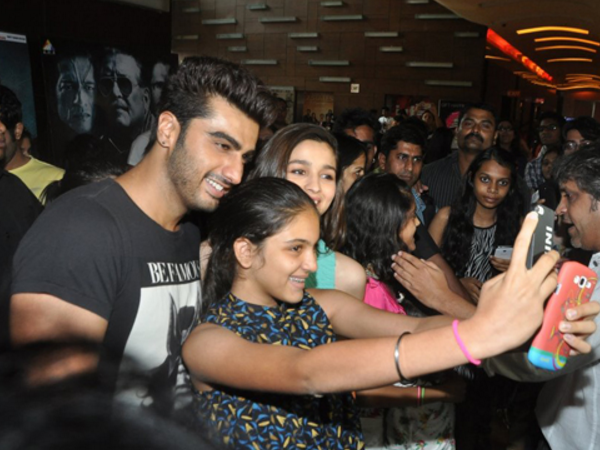 Arjun Kapoor with fans