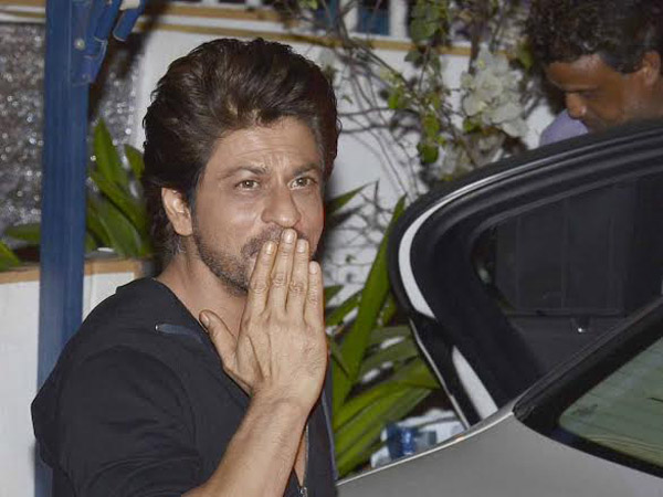 Shah Rukh Khan in bandra