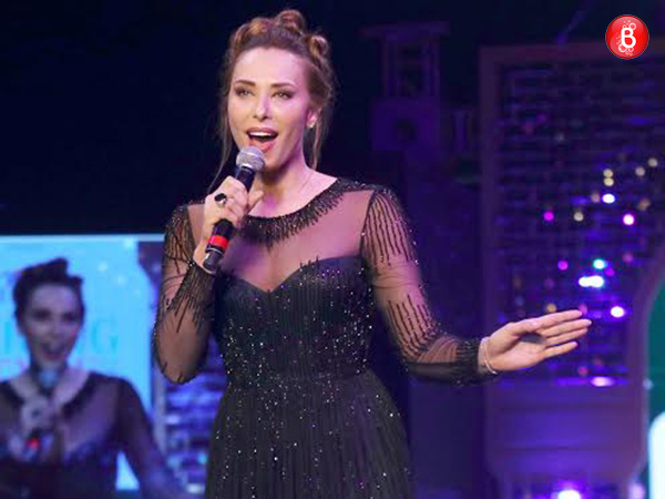 Iulia Vantur sings Salman Khan’s 'Jag Ghoomeya' at a charity event