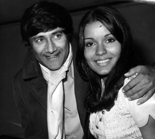 Dev Anand couldn’t convey his love to Zeenat Aman