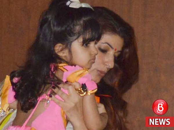 Twinkle Khanna with daughter Nitara