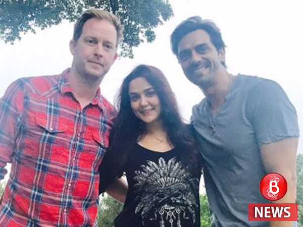 Arjun Rampal shares a picture with Preity Zinta and Gene Goodenough