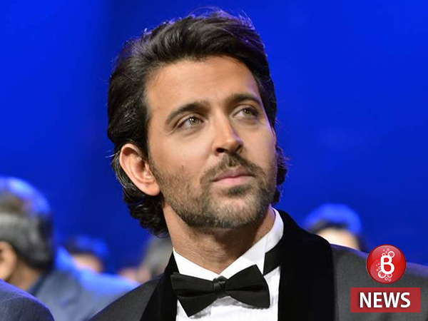 Hrithik Roshan clarifies reports of him misbehaving with a fan