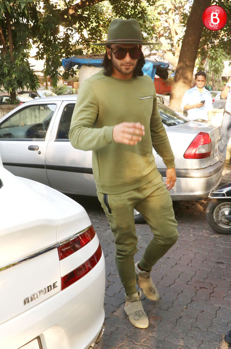 Ranveer Singh spotted at olive bar - Photos,Images,Gallery - 55377