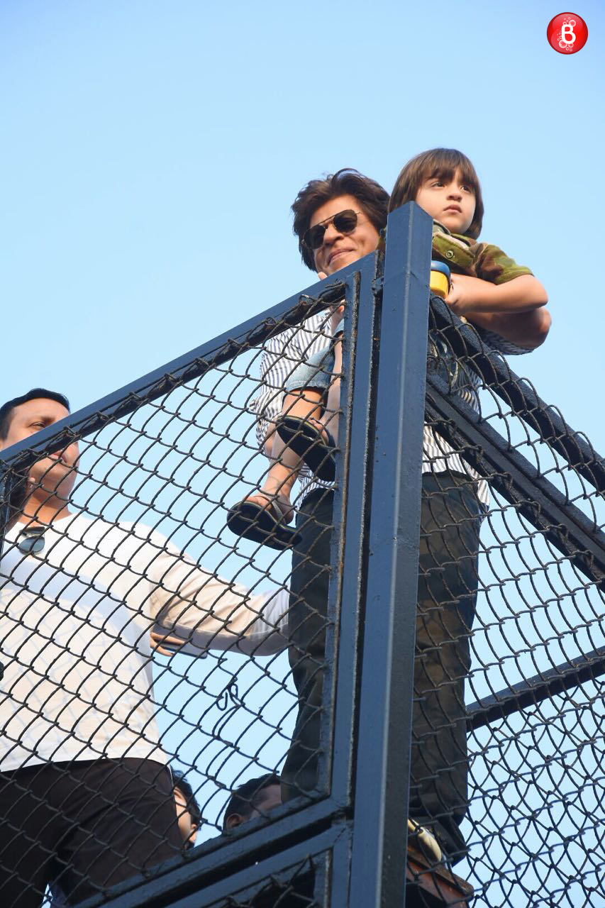 SRK with AbRam photos